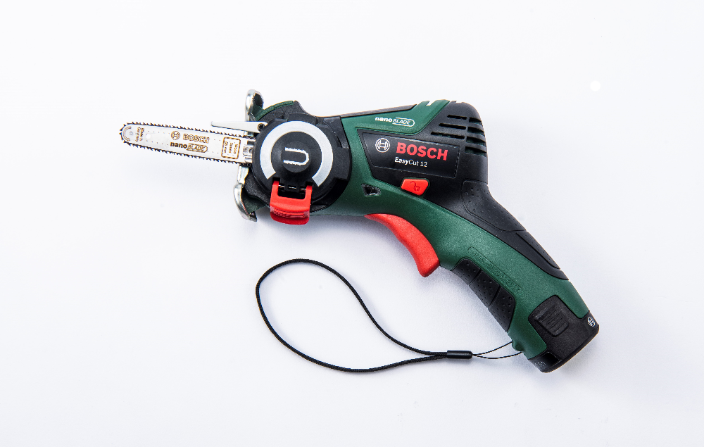 キャンプで大活躍!BOSCH ボッシュコードレスマイクロソー キャンプで大活躍!BOSCH ボッシュコードレスマイクロソー