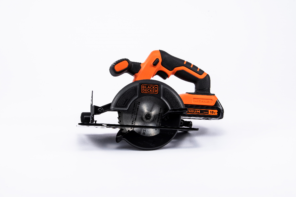 B+D ブラックアンドデッカー 18Vコードレス丸ノコ 2バッテリー B+D ブラックアンドデッカー 18Vコードレス丸ノコ 2バッテリー